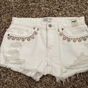 NEW! A&F Harper Low Rise Short